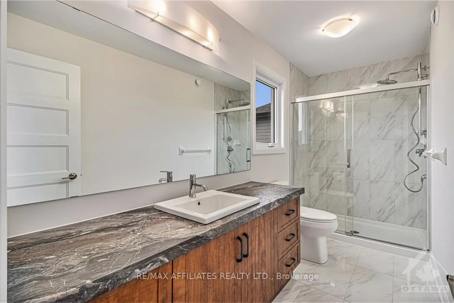 1208 Montblanc Crescent