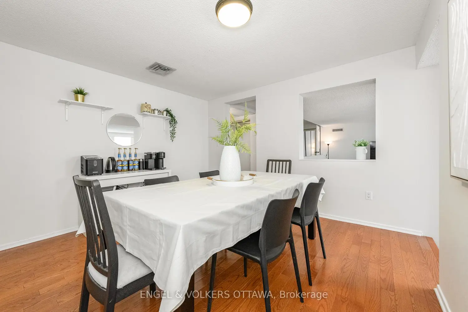 Additional image 8 of 373 Laurier Avenue 906