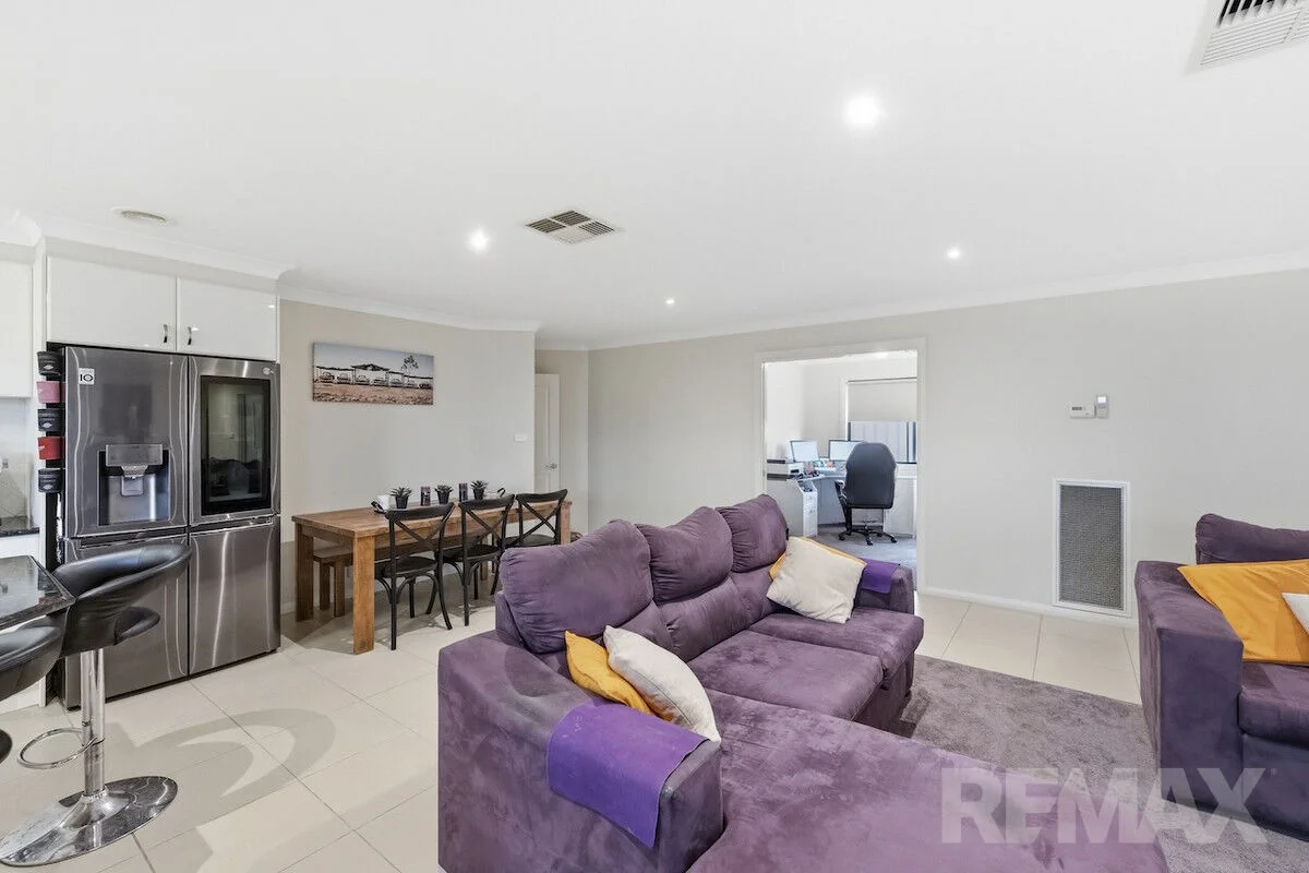 Additional image 6 of 45 Yarrawah Crescent, Bourkelands NSW 2650