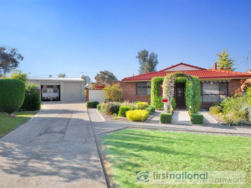 9 Frederick Place, Tamworth NSW 2340