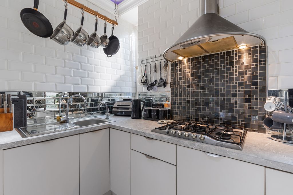 Additional image 9 of 2 bed flat for saleMain Street, Jamestown G83