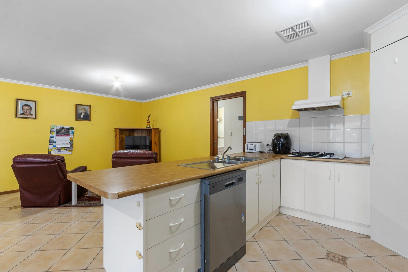 Additional image 5 of 11 Victoria Street, Yorketown SA 5576