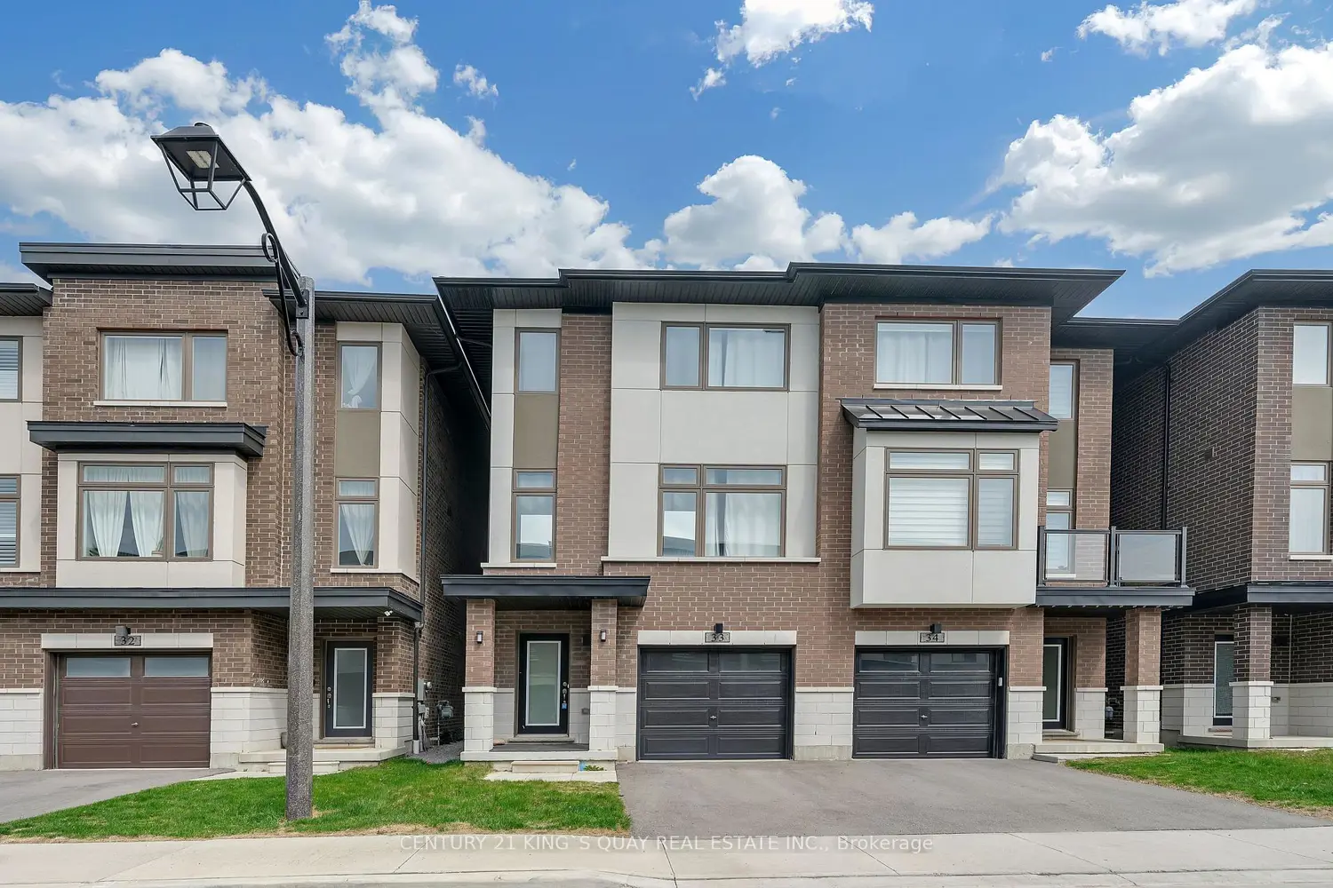 250 Finch Avenue 33