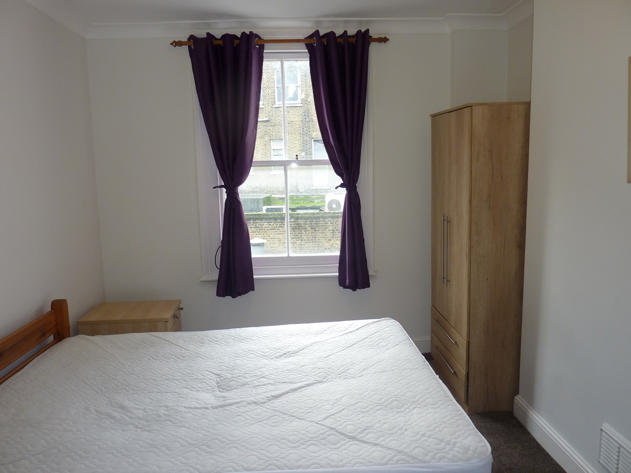 2 Bed Flat, Springfield Lane, NW6, N1 7GU photo 4
