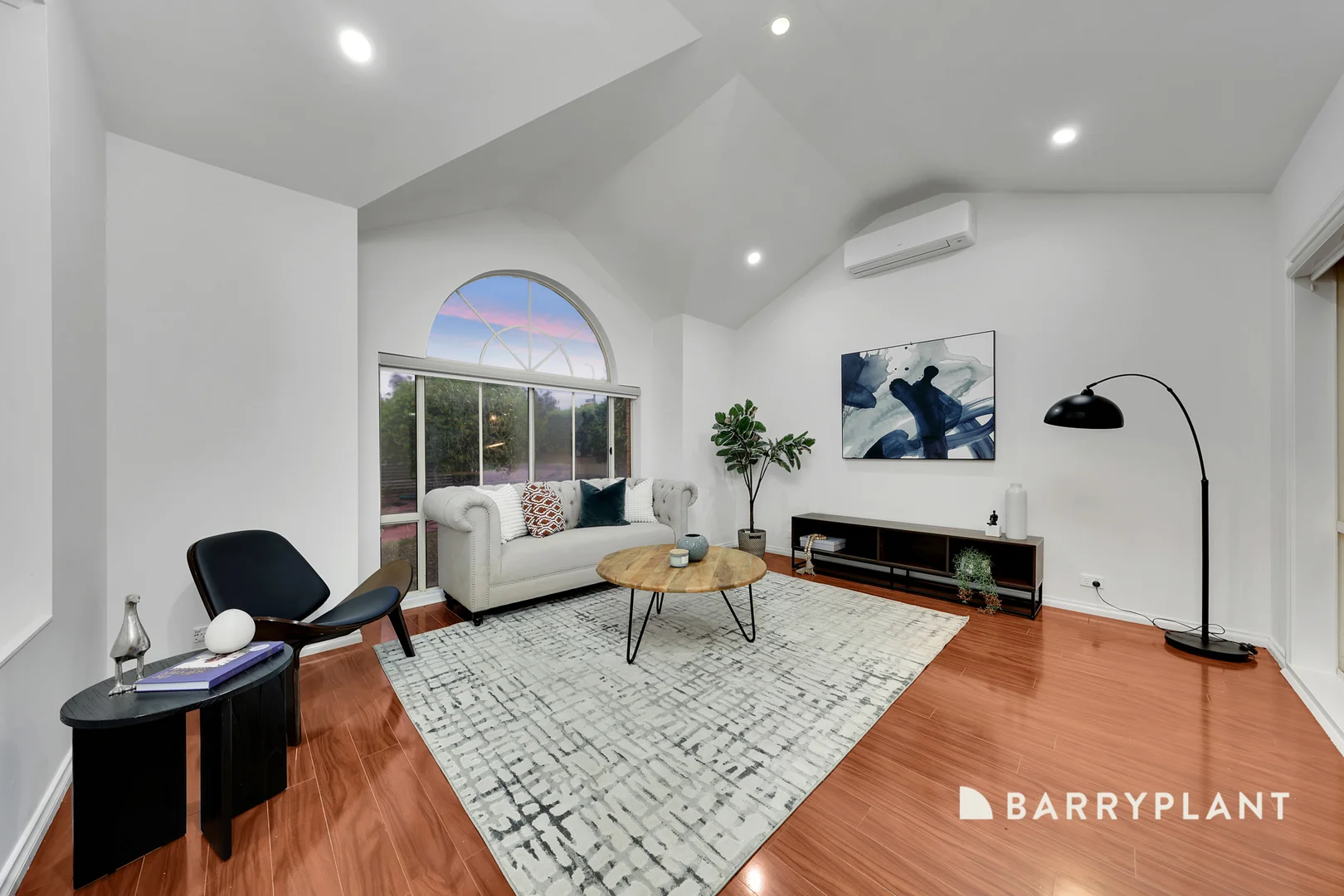 Additional image 2 of 19 Barina Way, Mill Park VIC 3082