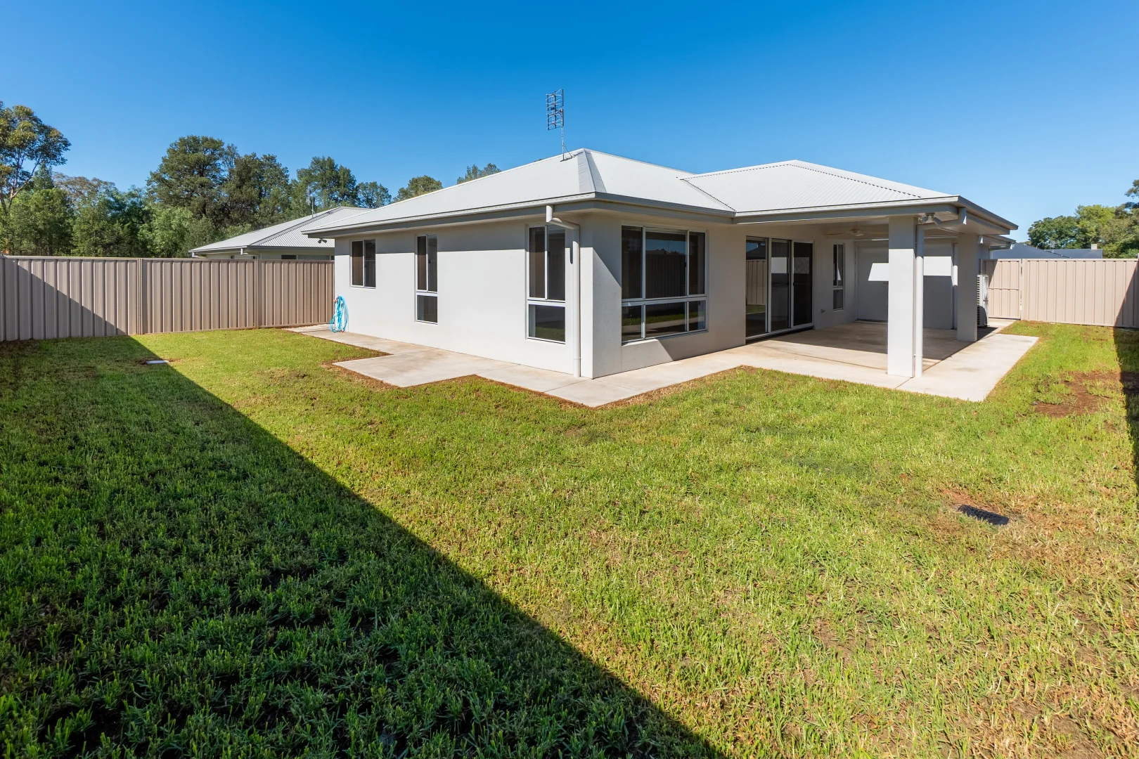 Additional image 21 of Unit A/21 Kingdon Drive, Coolamon NSW 2701