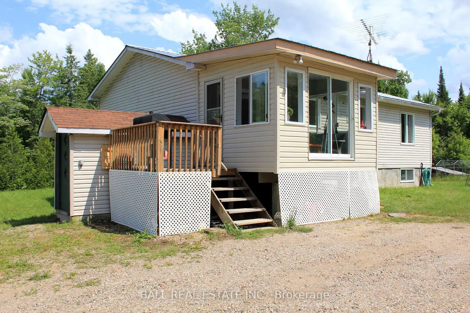 7113 Highway 127 photo 3