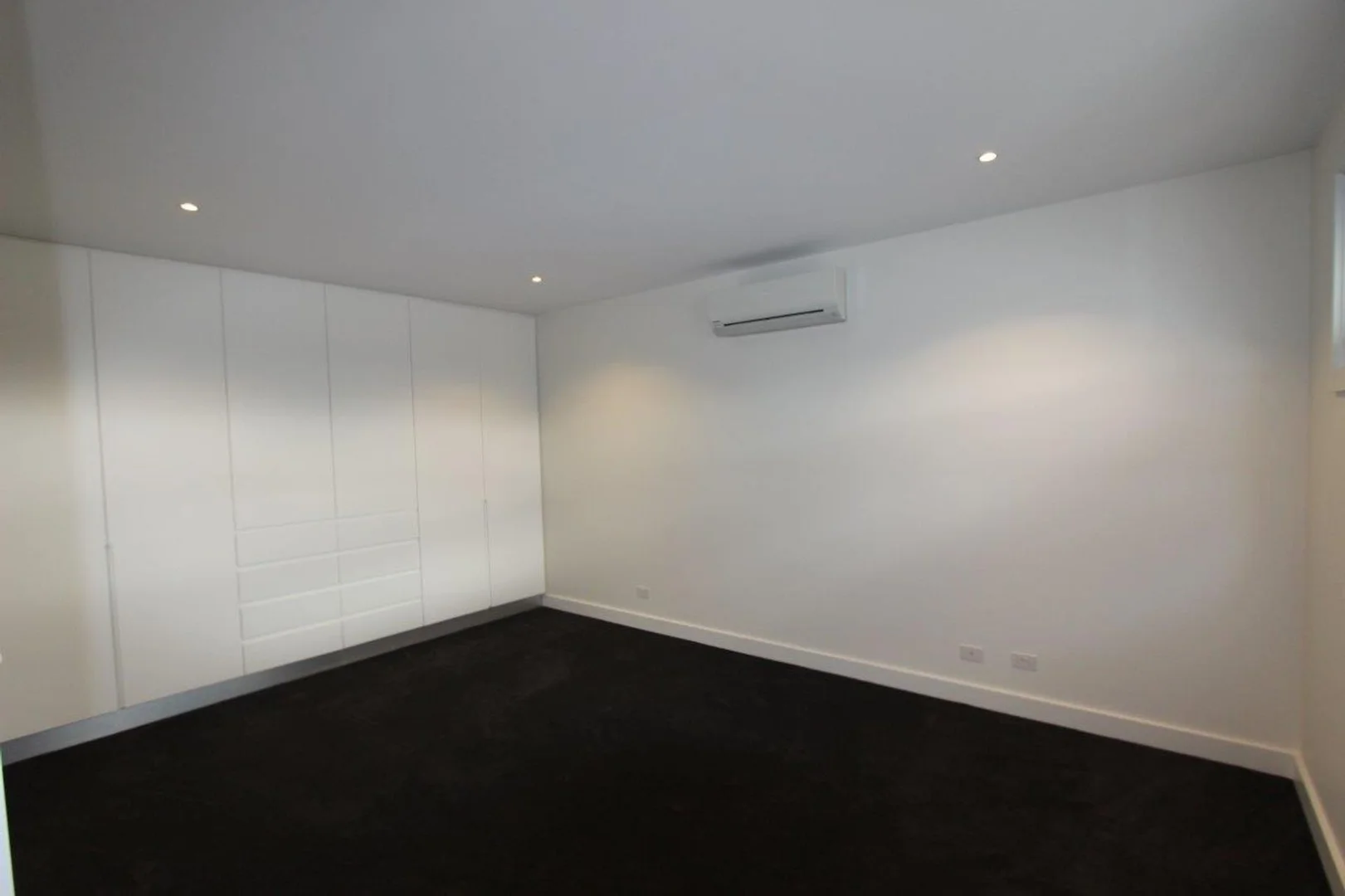 Additional image 4 of 2/15 Carrington Road, Niddrie VIC 3042