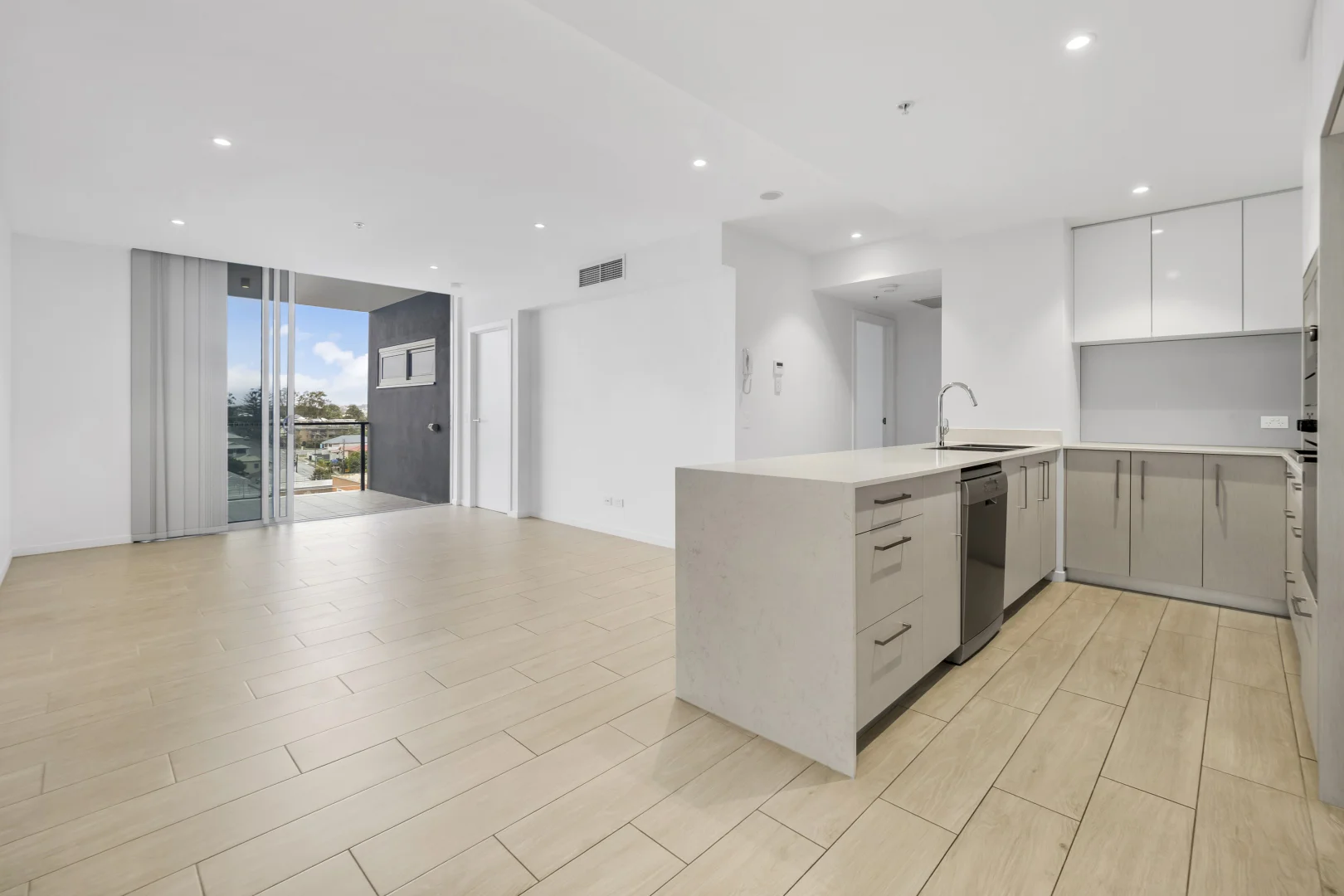 Additional image 3 of 808/95 Linton Street, Kangaroo Point QLD 4169