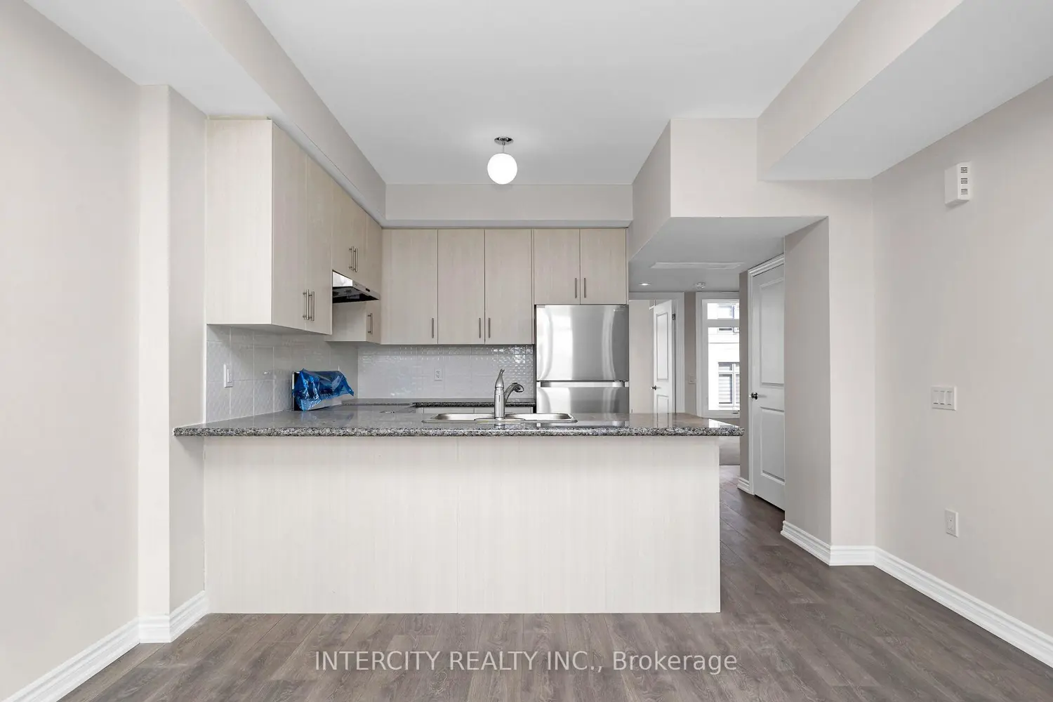 Additional image 6 of 30 Halliford Place 205