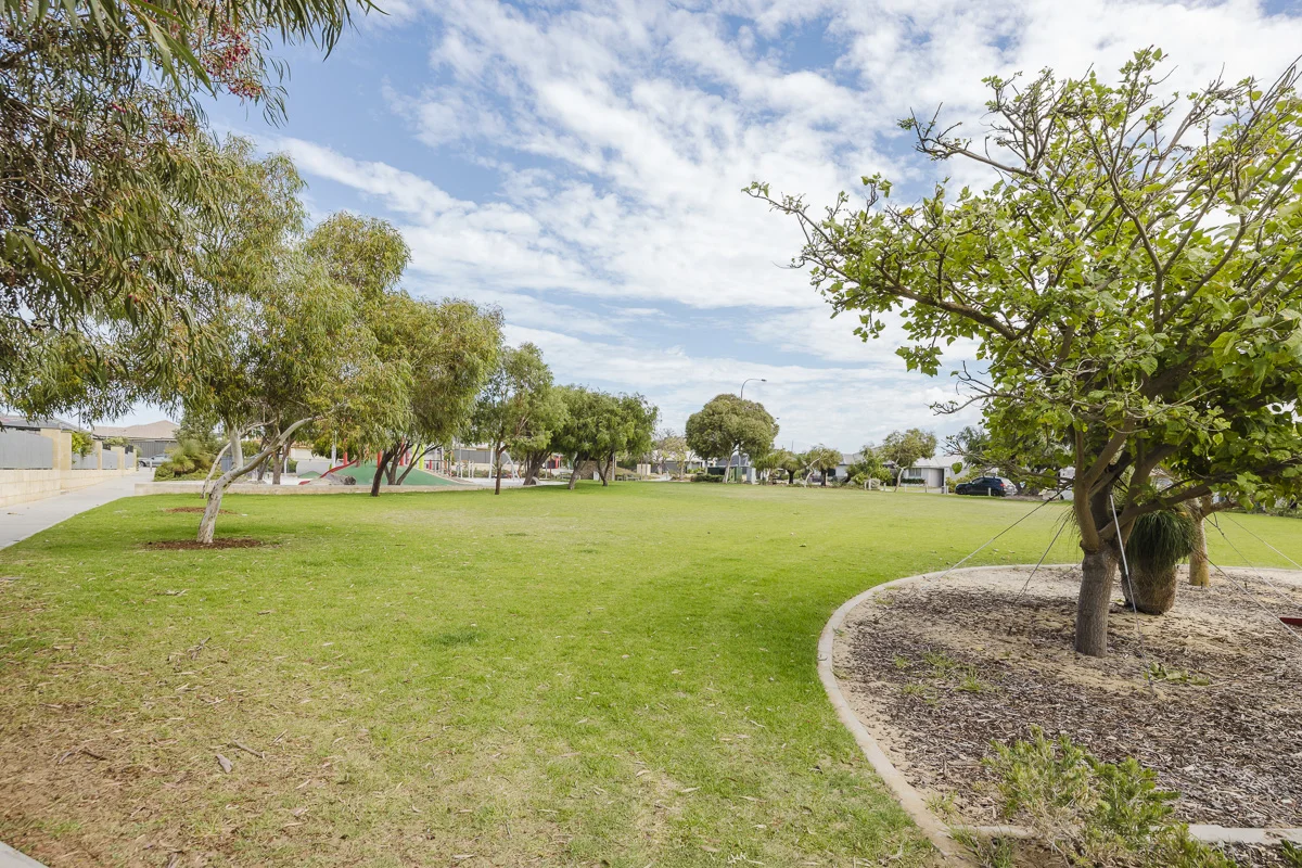 45 Mebbin Grove, Yanchep WA 6035 photo 3