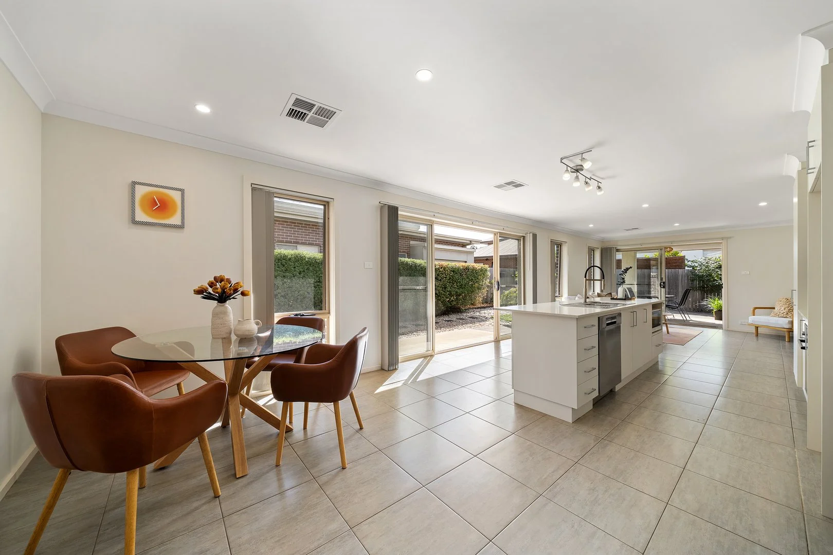 20 Ivy Kent Street, Forde ACT 2914 photo 4