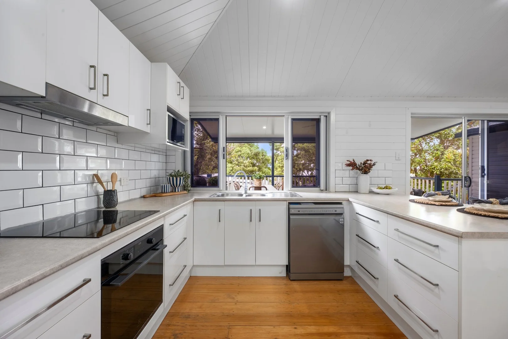 Additional image 5 of 22 Stagpole Street, West End QLD 4810