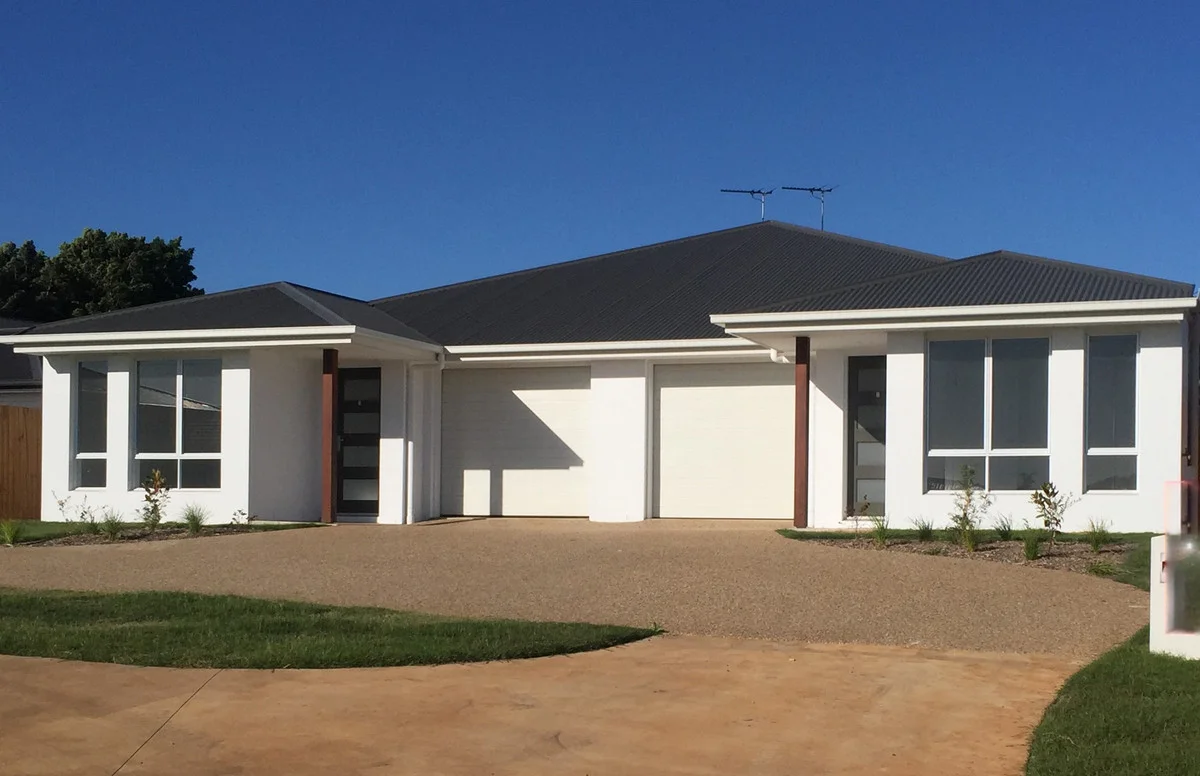 Unit 1&2 , 70 Shelby Street, Glenvale QLD 4350