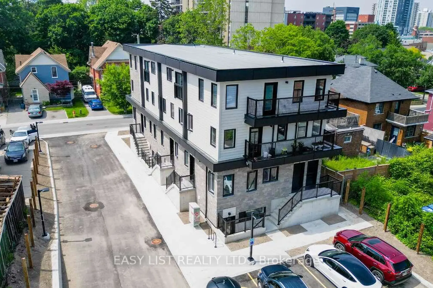 Additional image 19 of 17 Peter Street 4