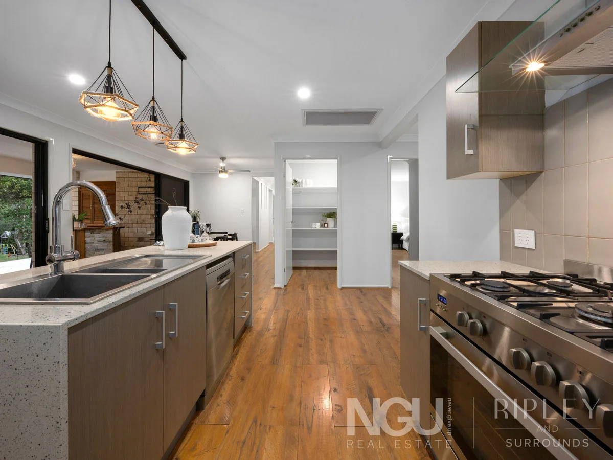 Additional image 3 of 31 Shiloh Court, Pine Mountain QLD 4306