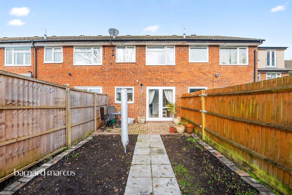 Additional image 7 of 3 bed terraced house for saleGreenwood Drive, Redhill RH1