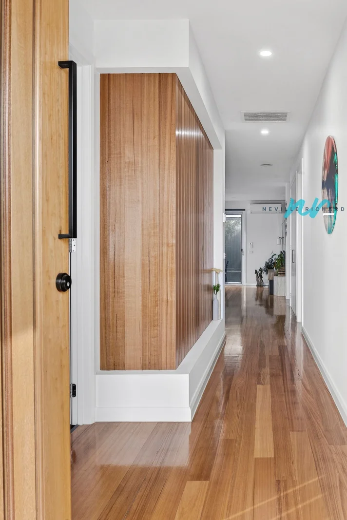30 Miranda Crescent, St Leonards VIC 3223 photo 2
