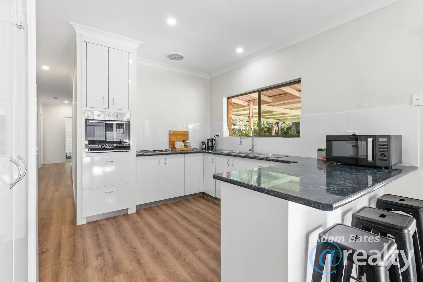 Additional image 11 of 52 Tableland Road, Sunshine Acres QLD 4655
