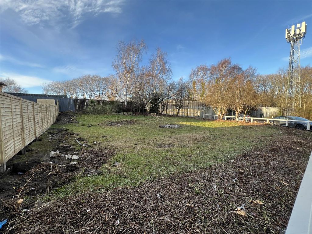Land for saleDock Lane, Shipley, Bradford BD18