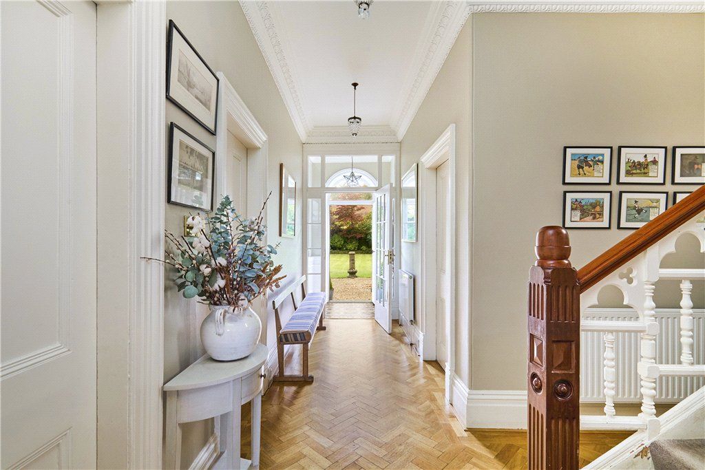 7 bed detached house for salePanorama Drive, Ilkley, West Yorkshire LS29 photo 2
