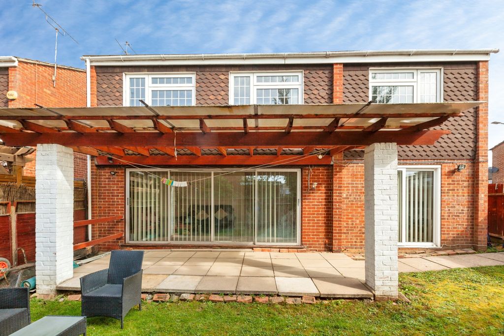 Additional image 19 of 5 bed detached house for saleStation Road, Slough SL1