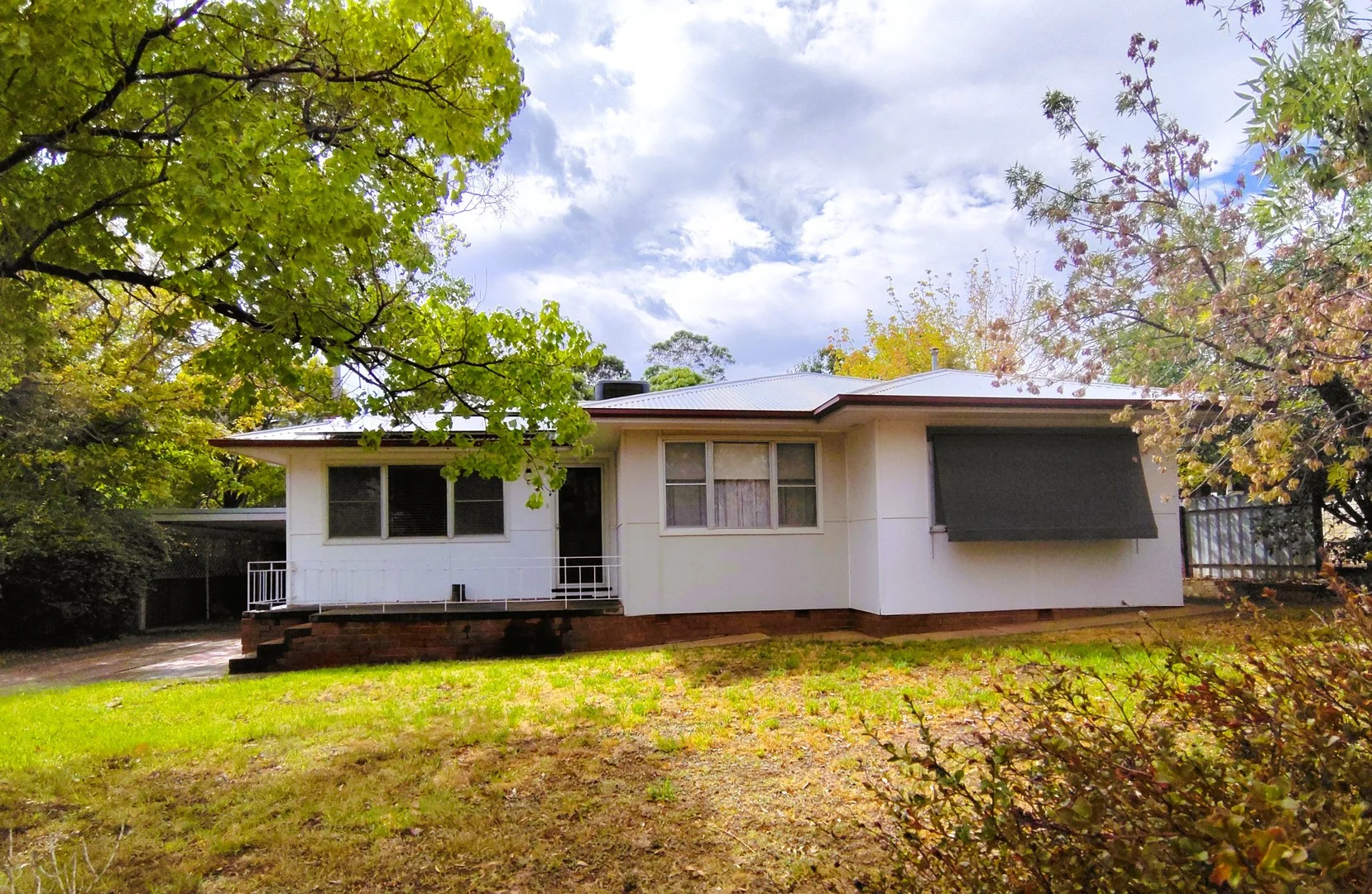 64 East Street, Grenfell NSW 2810