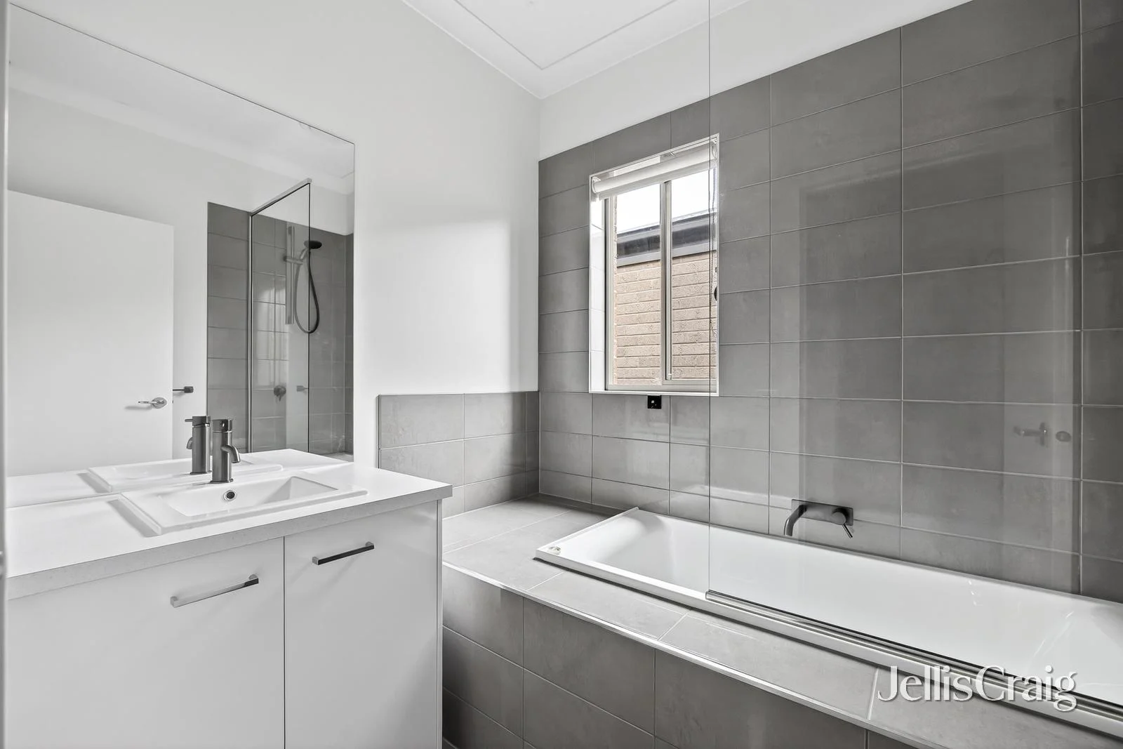 Additional image 10 of 24 Cinque Terrace, Curlewis VIC 3222