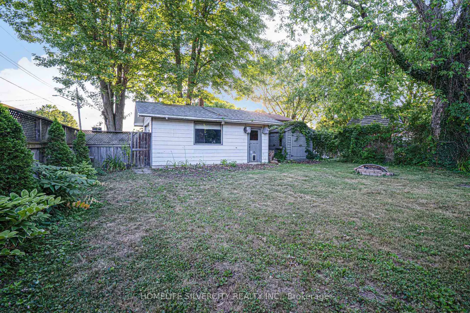 Additional image 19 of 35 Lynn Park Avenue