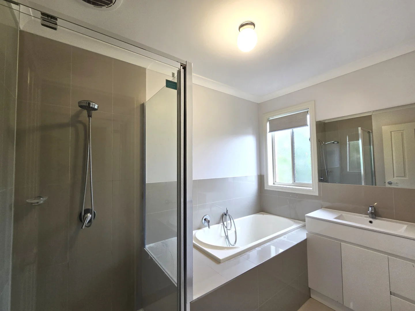 Additional image 5 of 89 Bluehills Boulevard, Pakenham VIC 3810