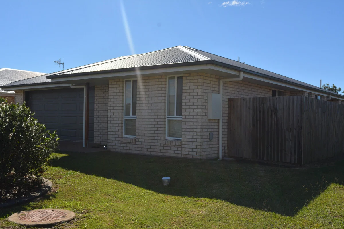 38 Neville Drive, Branyan QLD 4670