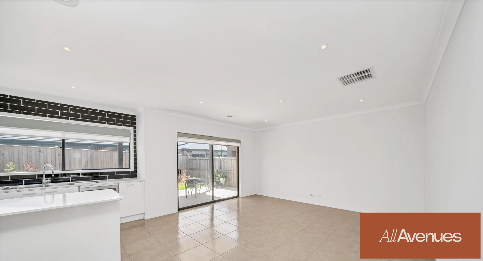 Additional image 4 of 28 Omeara Crescent, Cranbourne East VIC 3977