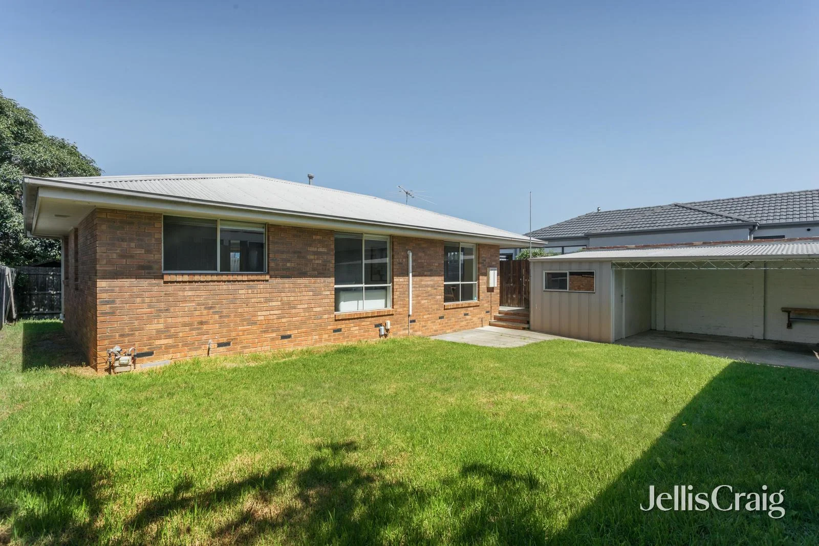 2/10 Schulz Street, Bentleigh East VIC 3165