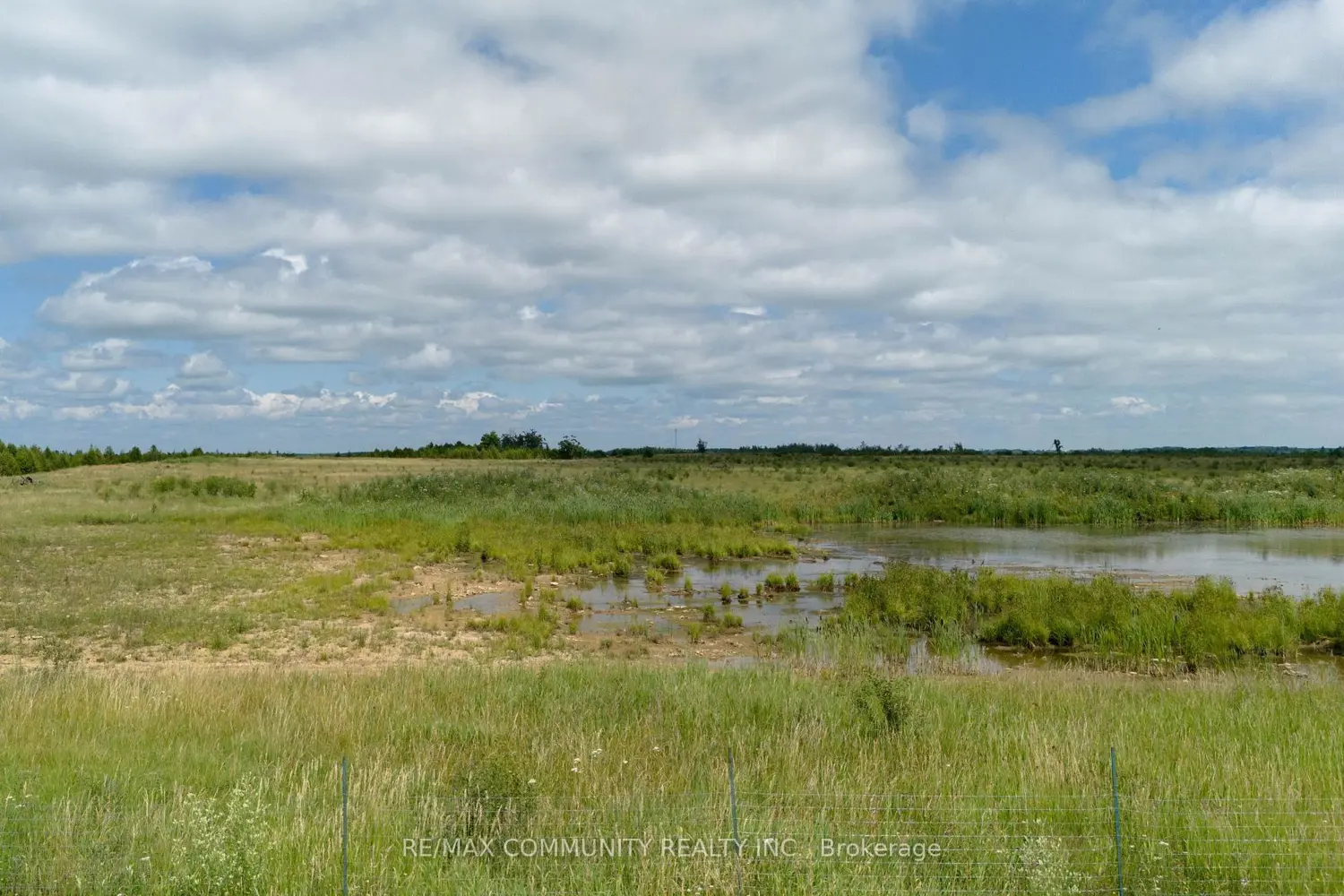 27979 Simcoe Street photo 2