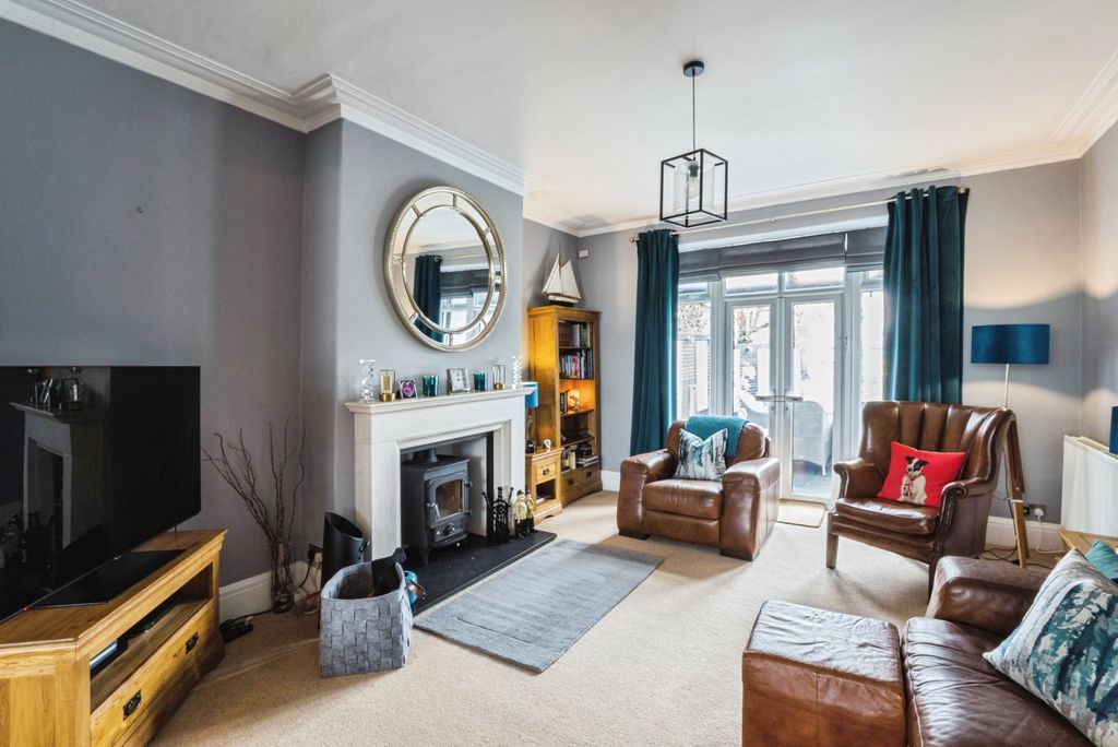 Additional image 10 of 5 bed semi-detached house for saleMythop Road, Lytham St. Annes FY8