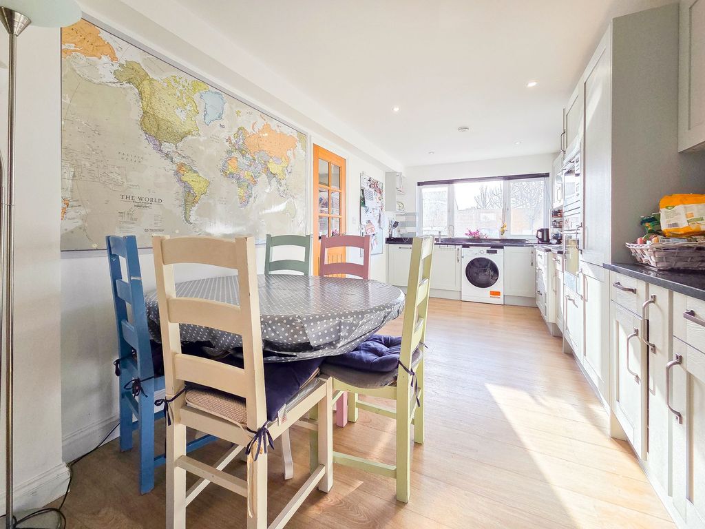 Additional image 5 of 3 bed terraced house for saleClos De L'abri, La Grande Route De La Cote, St. Clement, Jersey JE2
