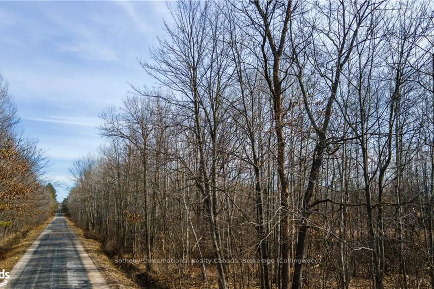 3105 Narrows Road photo 2