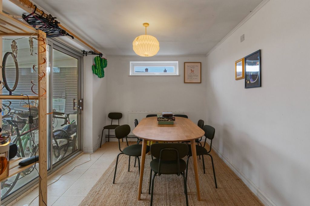 Additional image 6 of 3 bed semi-detached house for saleMoat Crescent, Malvern WR14