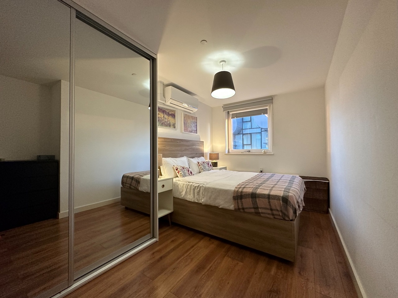 2 Bed Flat, City Road, EC1V, N1 7GU photo 4