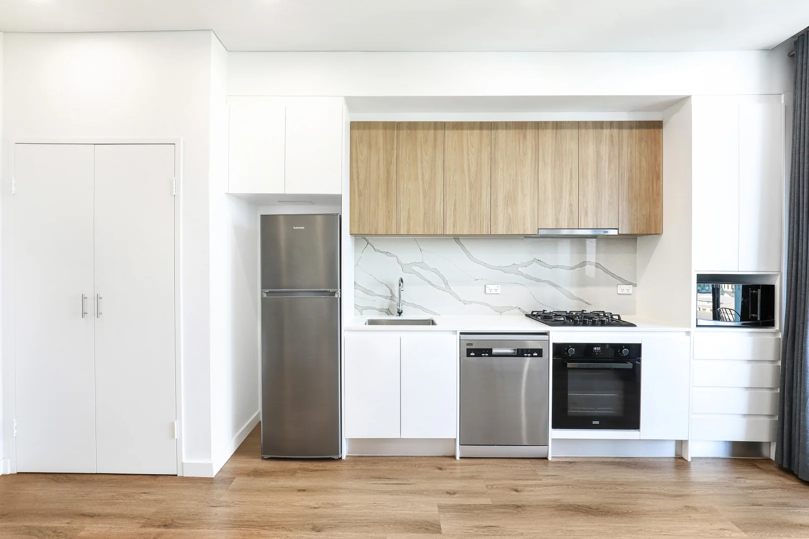 Additional image 3 of 502/49-51 Denison Street, Wollongong NSW 2500