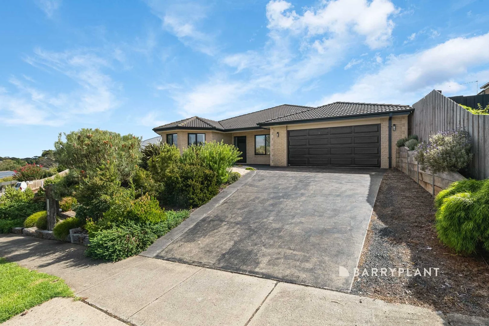 6 Kensington Square, Drouin VIC 3818