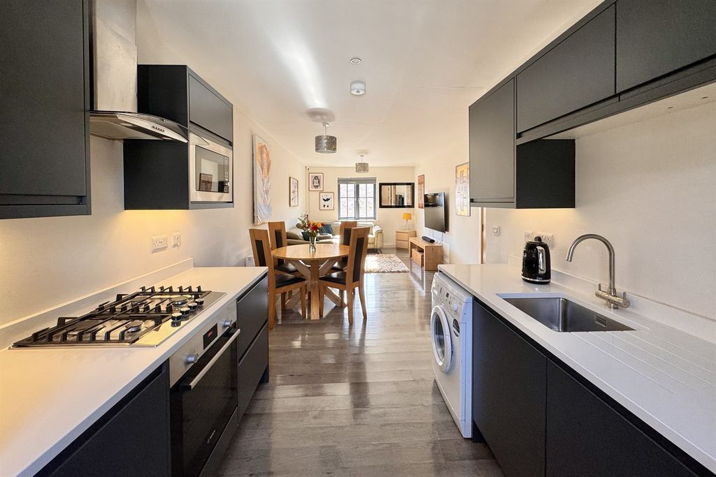 Additional image 2 of 2 bed flat for saleSamuel Wood Close, Glossop SK13