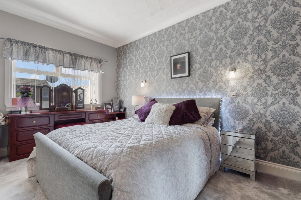 Additional image 12 of 2 bed flat for saleMain Street, Jamestown G83