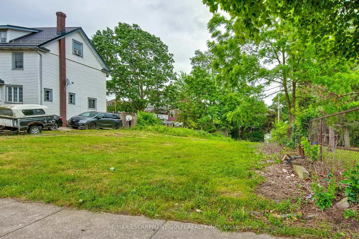 5244 Ontario Avenue photo 5