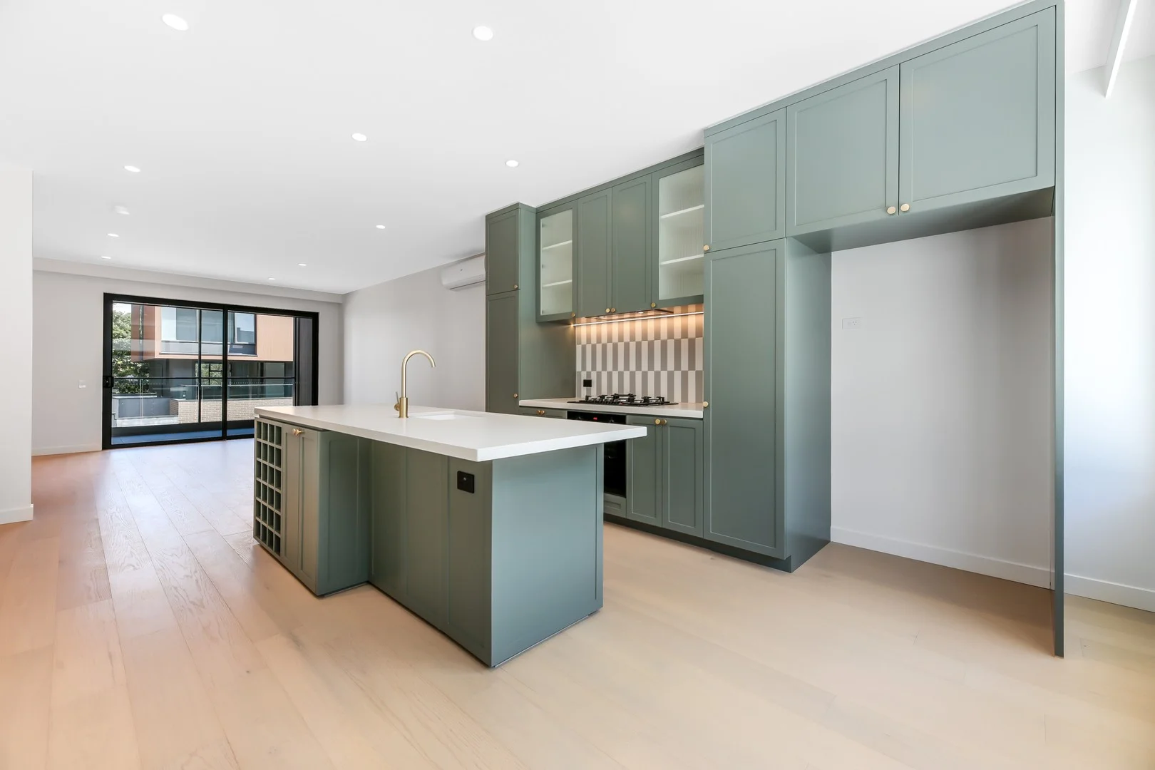 Additional image 2 of 10/583 Ferntree Gully Road, Glen Waverley VIC 3150