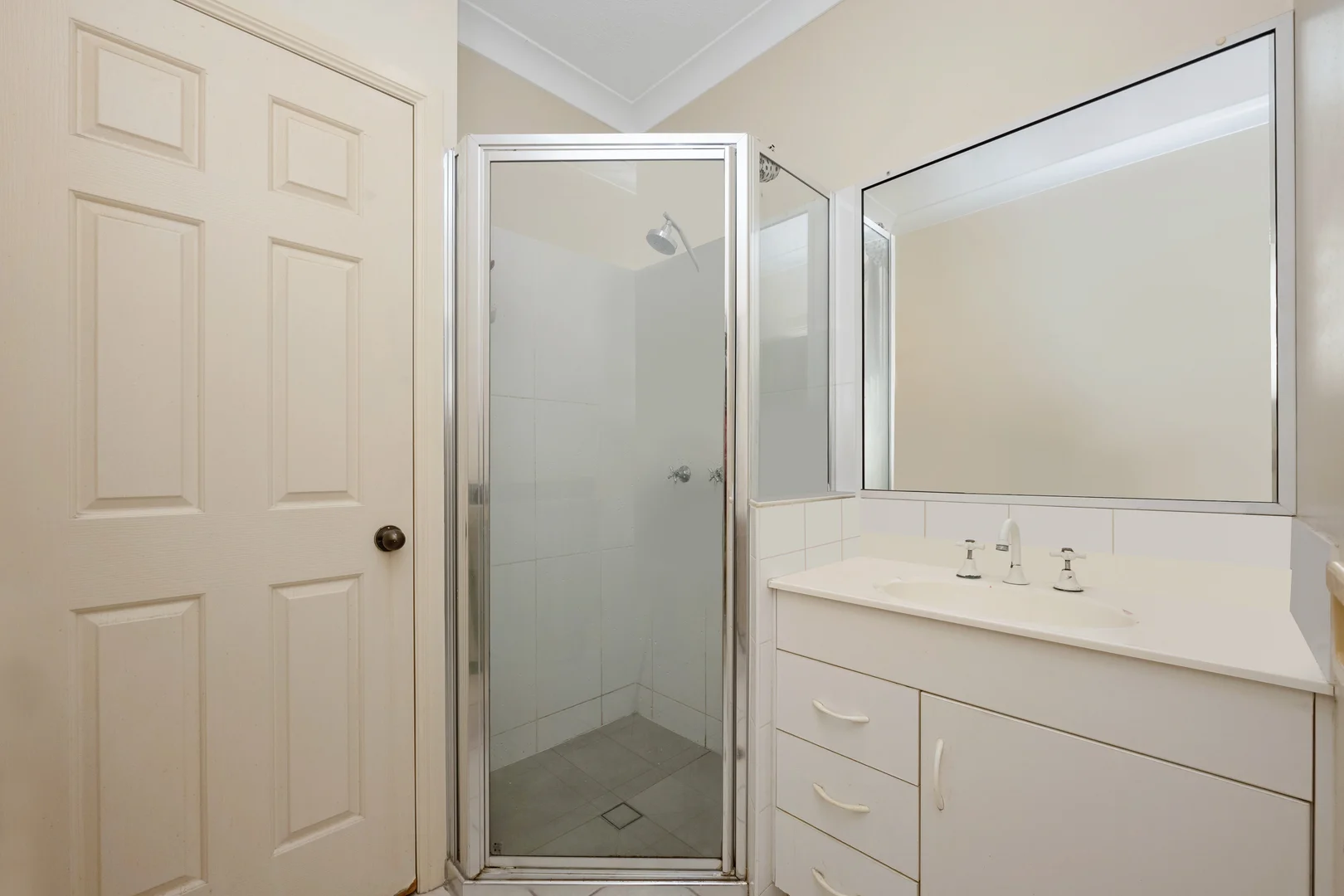 Additional image 7 of 9/17 Canterbury Road, Kirwan QLD 4817