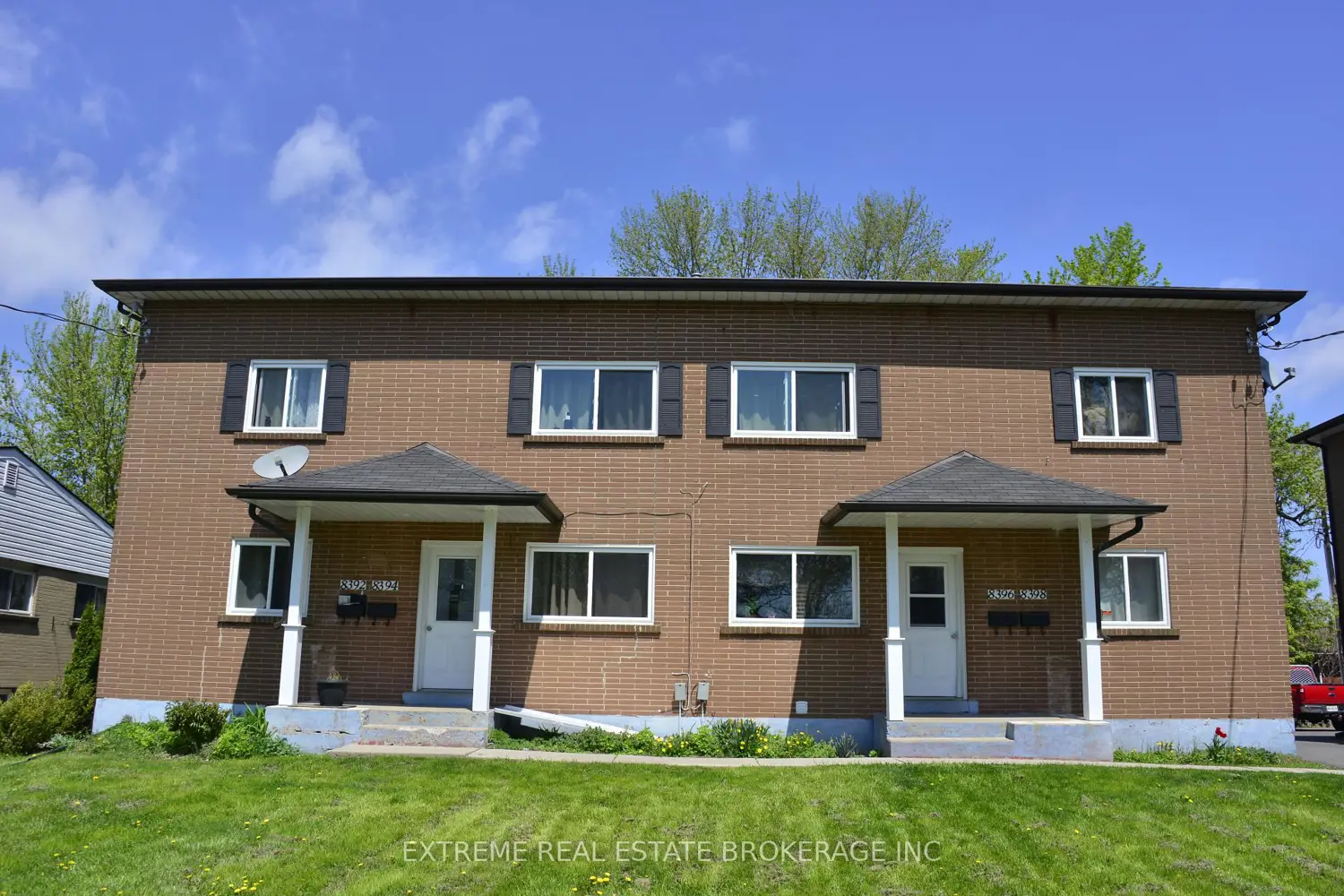 8392 Willoughby Drive photo 2