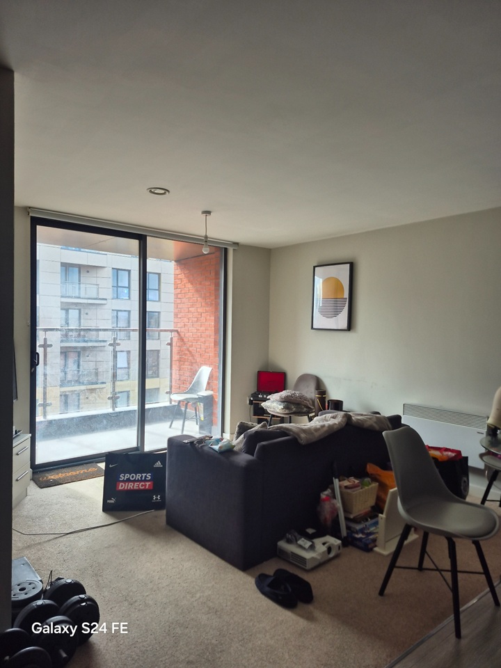 2 Bed Flat, Adelphi St, M3, N1 7GU photo 2