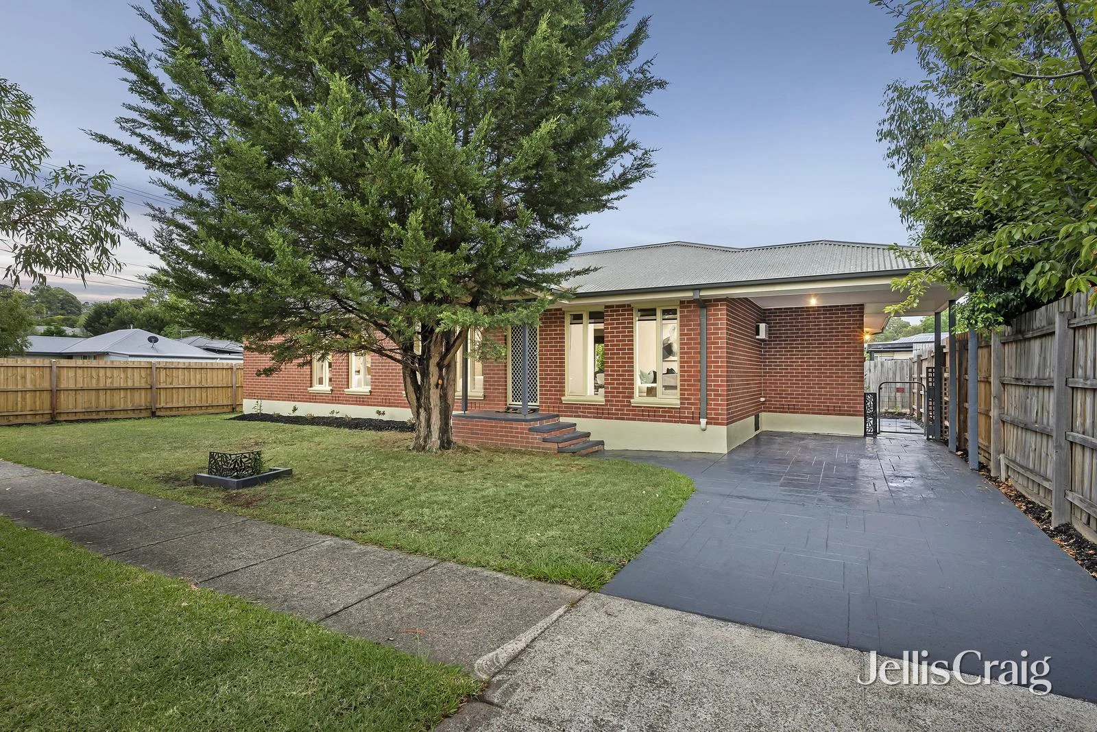 Additional image 3 of 17 Dunrossil Drive, Kilsyth VIC 3137