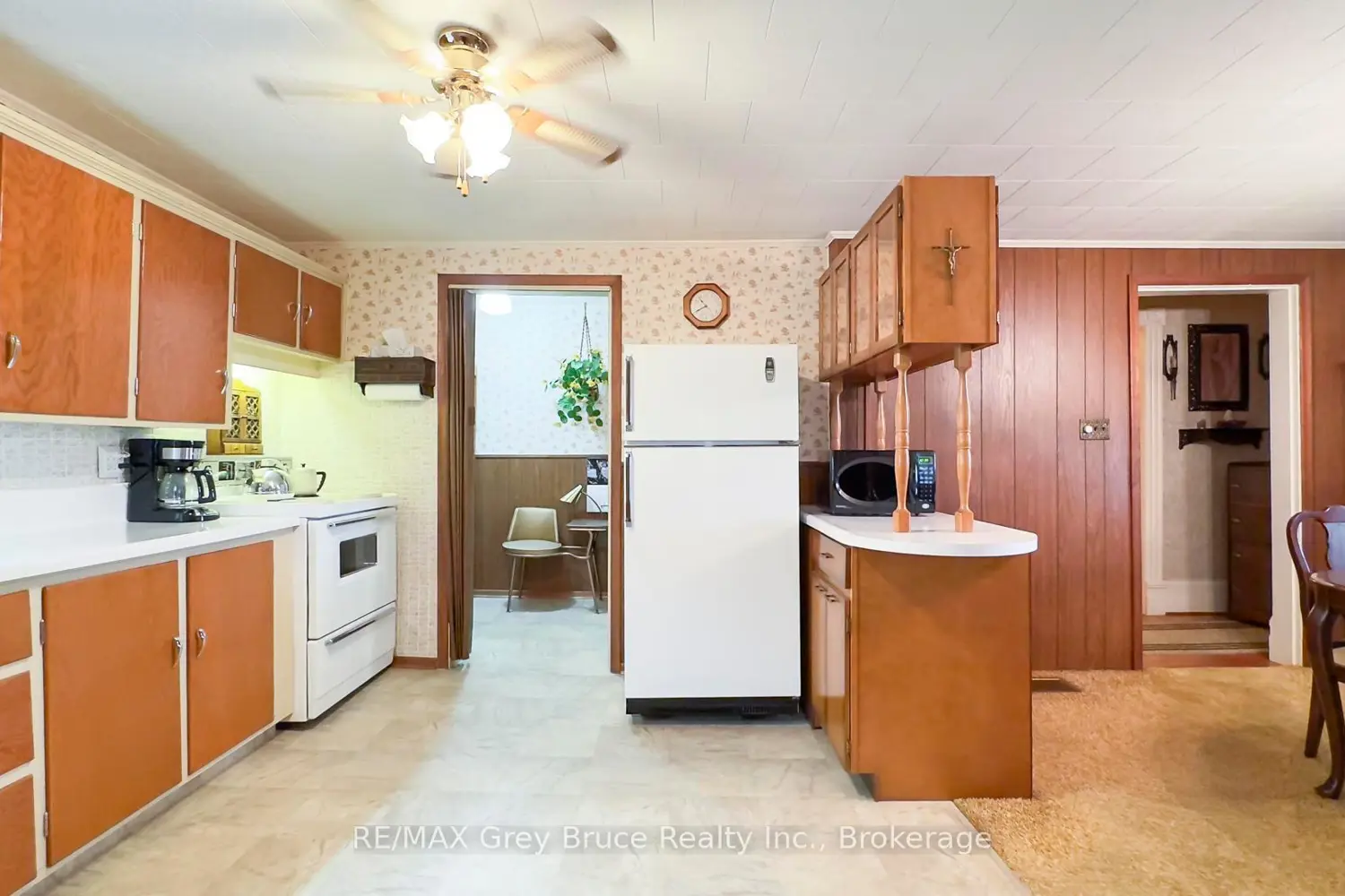 Additional image 6 of 500064 Grey Road 12